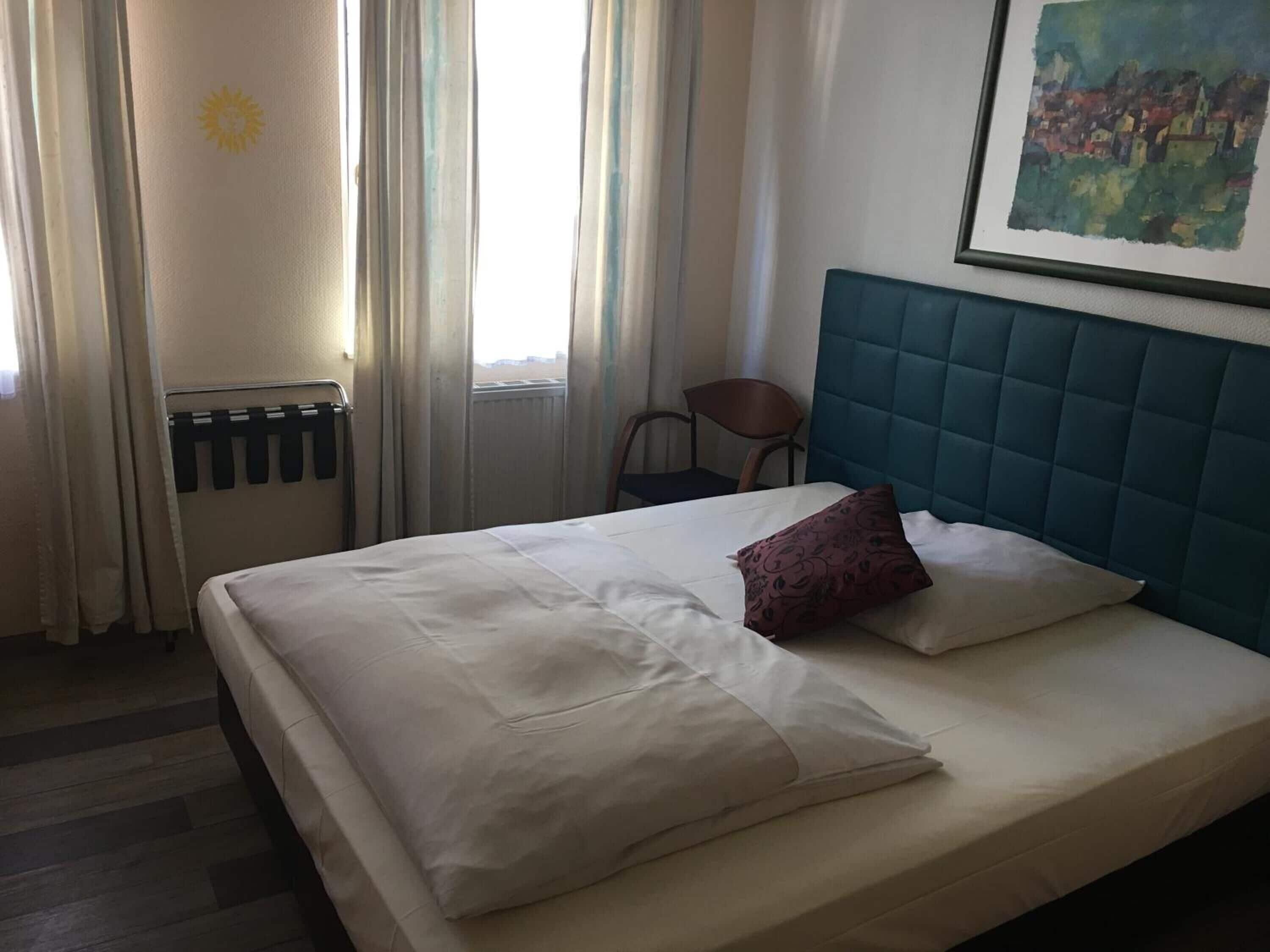 Altdüsseldorf Hotel 3*