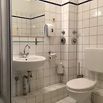 Hotel Altdüsseldorf 3*