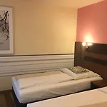 Altdüsseldorf 3*
