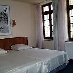 Altdüsseldorf 3*