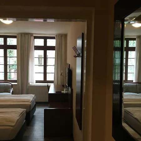 Altduesseldorf 3*