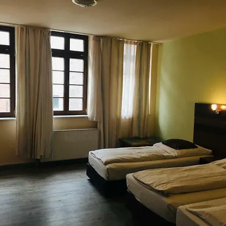 Altdüsseldorf 3*