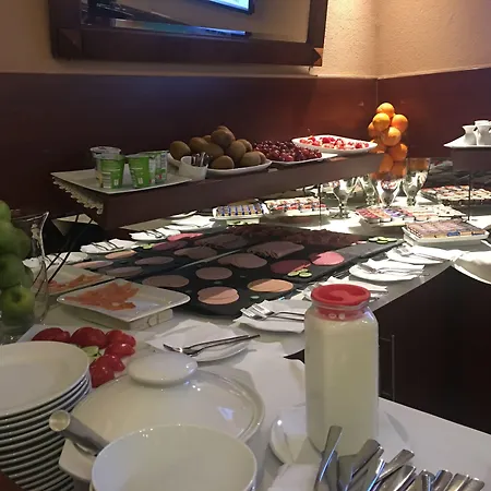Altduesseldorf Hotel 3*