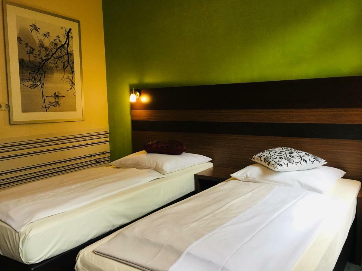 Hotel Altdüsseldorf 3*